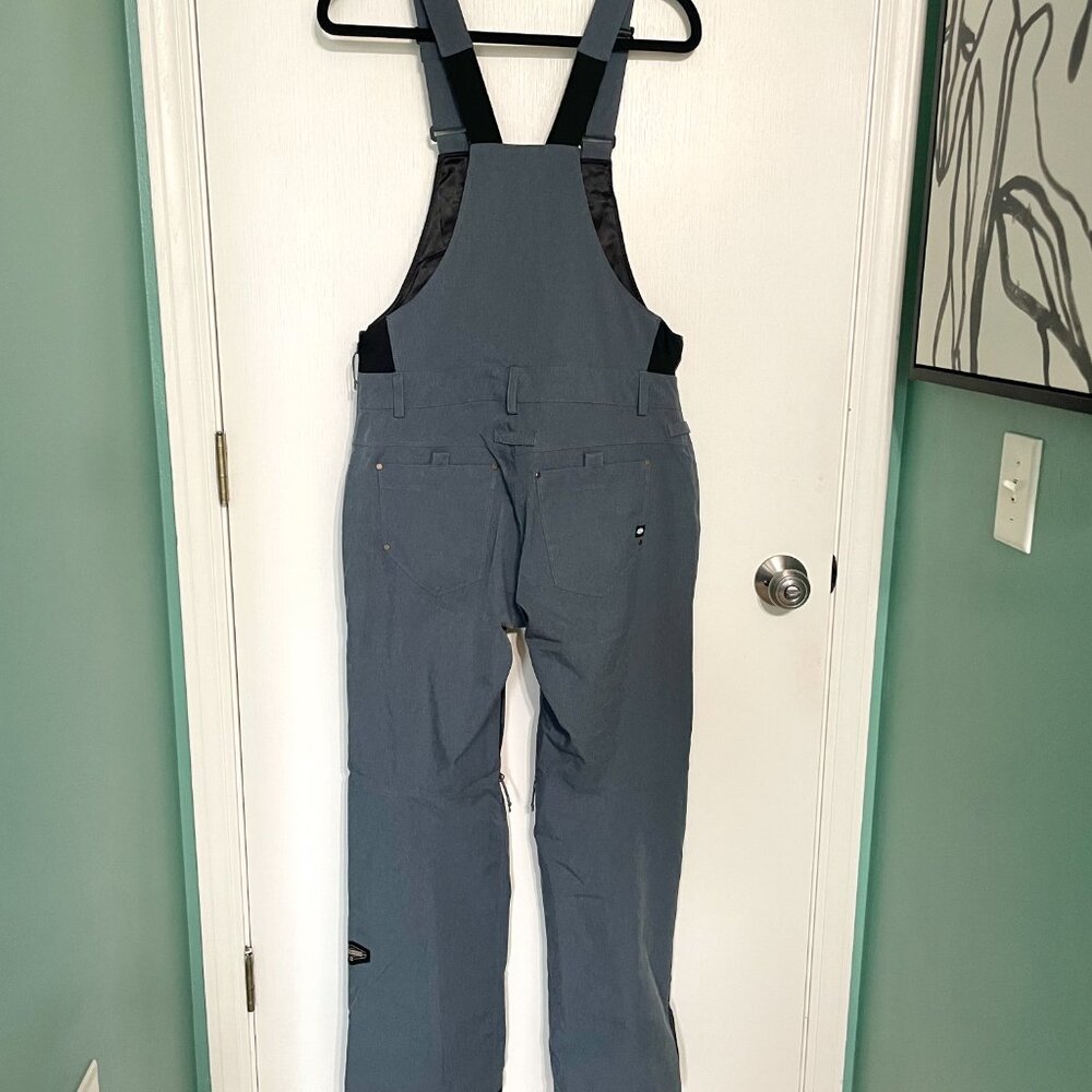 686 Women's Black Magic Insulated Snowpants - Bibs - Picture 3 of 12